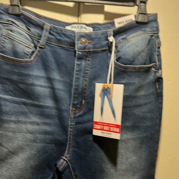 NWT High rise ankle Denim blue wax jeans Size 11 (juniors) very comfortable fit. - Picture 3 of 6